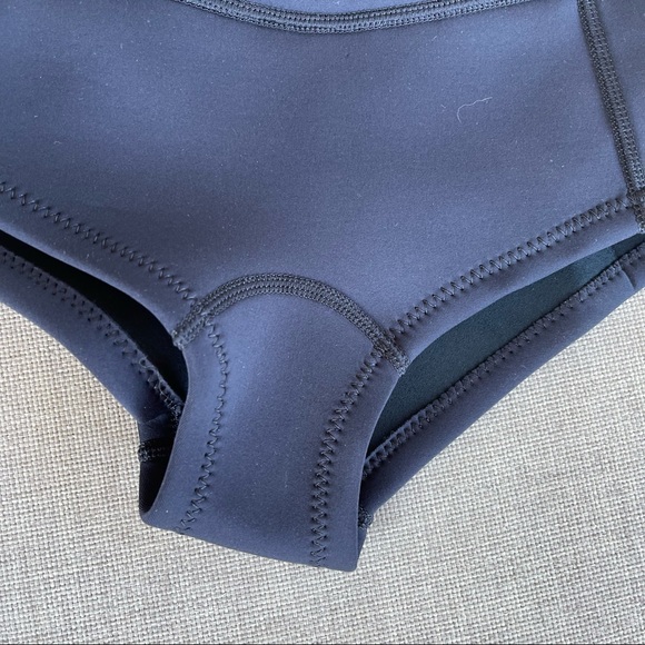 NWT Patagonia R1Lite Yule surf black shorts 6 - Picture 3 of 13